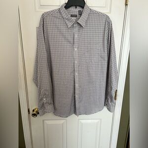 Men’s Van Husen sz 18/18 1/2 plaid white navy and tan. No holeses or stains nice